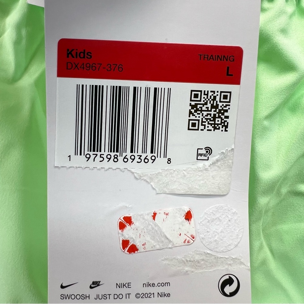 Nike One Girl’s‎ Mint Green Athletic Shorts Large - Picture 3 of 3